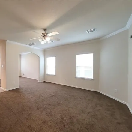 Image 6 - 5209 Dauntless Dr, Houston, Texas, 77066 - House for rent