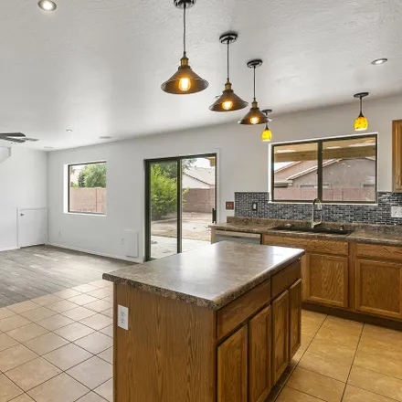 Image 9 - 15917 West Crocus Drive, Surprise, AZ 85379, USA - Loft for sale