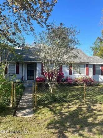 Buy this 6 bed house on 2016 19th Street in Gulfport, MS 39501