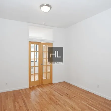 Rent this 1 bed apartment on 527 East 88th Street in New York, NY 10128