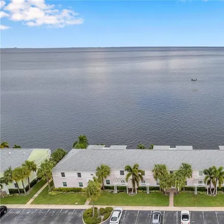 Buy this 3 bed condo on 4810 Coquina Key Drive Southeast in Saint Petersburg, FL 33705