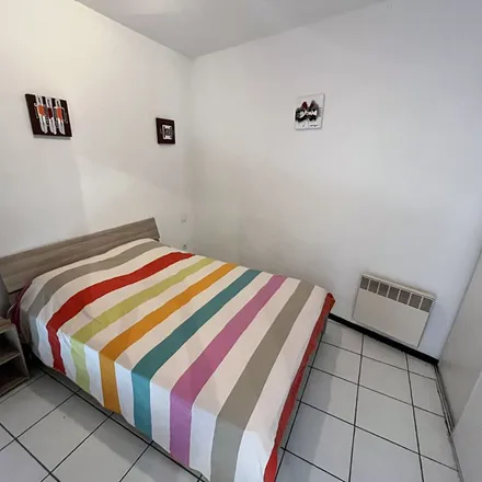 Image 6 - Lieu dit la Croix d'Ensabourg, 11100 Narbonne, France - Apartment for rent