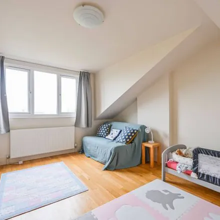 Rent this 2 bed apartment on 24 Elm Grove in London, N8 9AH