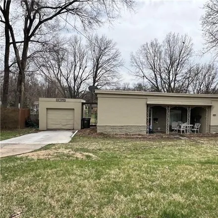 Image 4 - 1714 Highview Drive, Des Moines, IA 50315, USA - House for sale