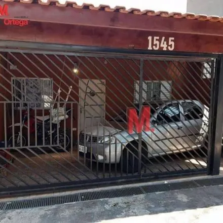 Buy this 2 bed house on Rua Francisco Bueno de Camargo in Vila Nova Sorocaba, Sorocaba - SP