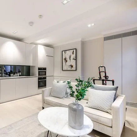 Rent this 1 bed apartment on First Avenue House in 42-49 High Holborn, London