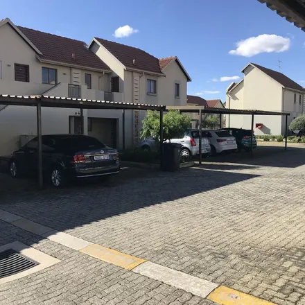 Image 4 - Green Avenue, Cress Lawn, Kempton Park, 1645, South Africa - Townhouse for rent