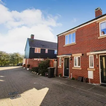 Buy this 2 bed townhouse on Bantock Way in Biggleswade, SG18 8UQ