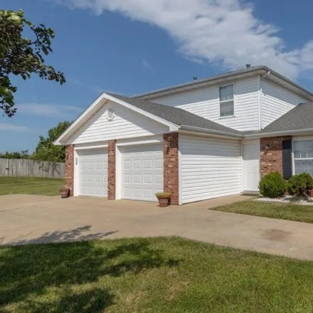 Rent this 3 bed house on 1503 Native Dancer Court in Columbia, MO 65202