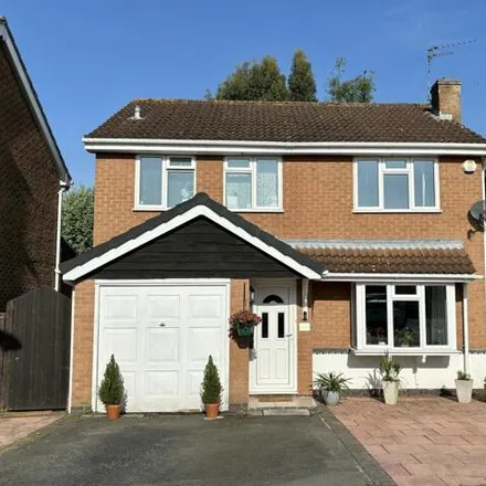 Buy this 4 bed house on Phipps Close in Whetstone, LE8 6YN