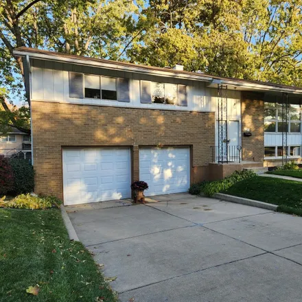 Image 2 - 235 North Rohlwing Road, Palatine, IL 60074, USA - House for sale