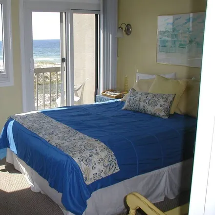 Rent this 2 bed townhouse on Panama City Beach