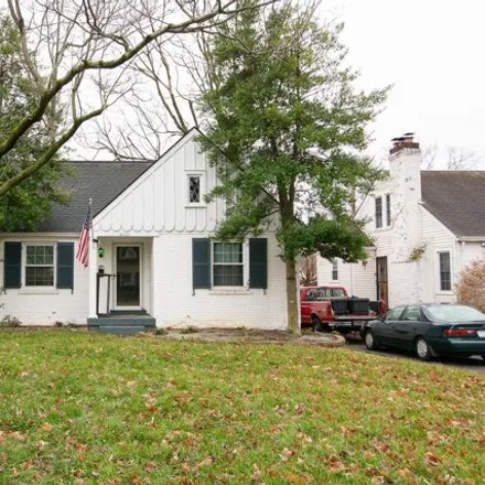 Image 1 - 4012 Hillsboro Road, Plymouth Village, St. Matthews, KY 40207, USA - House for sale