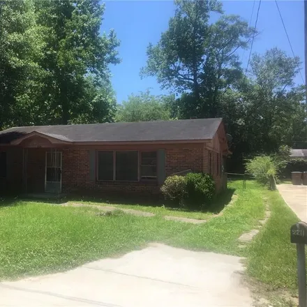 Rent this 3 bed house on 2211 Webb Avenue in Neshota, Mobile