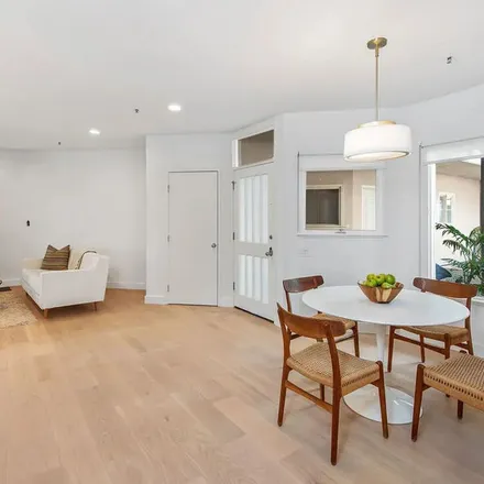 Rent this 2 bed apartment on 30059 3rd Street in Santa Monica, CA 90405