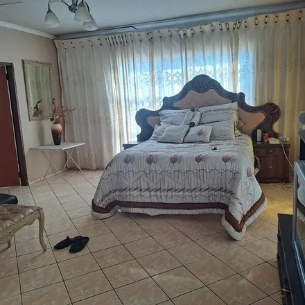 Rent this 4 bed apartment on Seshego Circle Shopping Centre in Ditlou Street, Seshego
