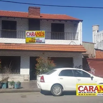 Image 2 - Margarita Weild 1700, Lanús Este, Argentina - House for sale