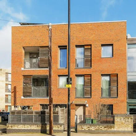 Image 3 - Oberon Court, Katherine Road, London, E6 1BU, United Kingdom - Apartment for sale