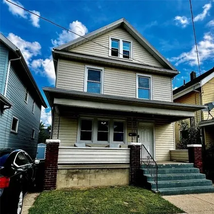 Buy this 3 bed house on 1320 Lynn Street in Erie, PA 16503