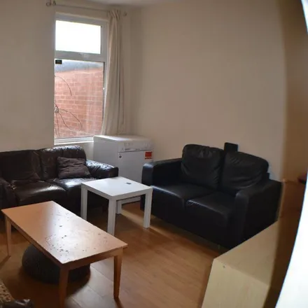 Rent this 3 bed house on 70 Alton Road in Selly Oak, B29 7DX