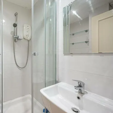 Rent this 2 bed apartment on 20 Fordwych Road in London, NW2 3PA