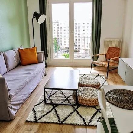 Rent this 2 bed apartment on 10 Rue du Duc d'Aumale in 29200 Brest, France