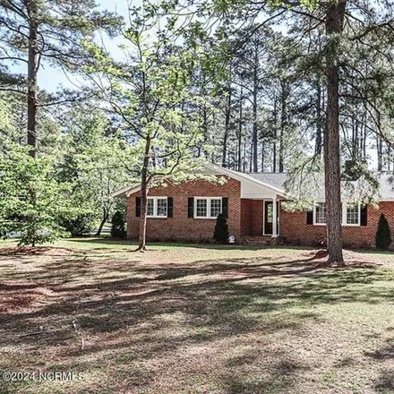 Image 1 - 1881 Lewis Street, Colonial Woods, Tarboro, NC 27886, USA - House for sale