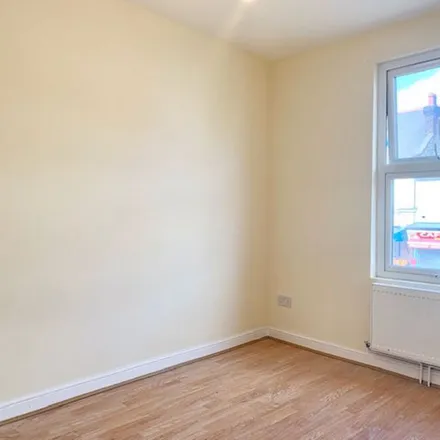 Rent this 3 bed apartment on Bush Hill Park Primary School in Lincoln Road, London