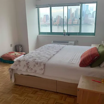 Rent this 1 bed room on River Court in Jersey City, NJ 07310