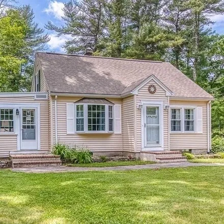 Image 2 - 305 Pine St, Bridgewater, Massachusetts, 02324 - House for sale