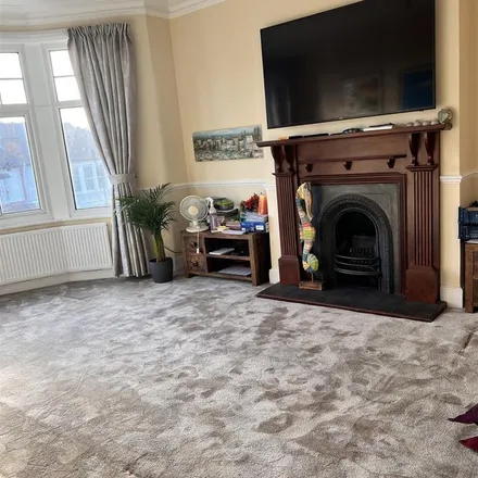 Image 3 - Conway Road, London, NW2 6HJ, United Kingdom - Apartment for rent