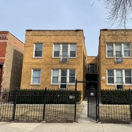 Buy this 2 bed condo on 3715 North Saint Louis Avenue in Chicago, IL 60625