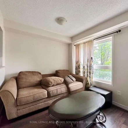 Rent this 3 bed townhouse on Lindholm Crescent in Mississauga, ON L5M 4S1
