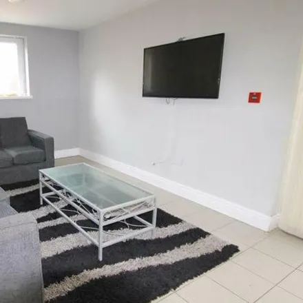 Rent this 8 bed townhouse on 57 Richards Street in Cardiff, CF24 4DB