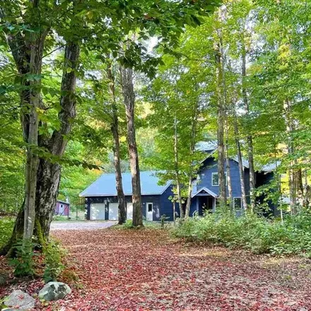 Image 3 - Camp #3 Trail, Peaine Township, MI, USA - House for sale