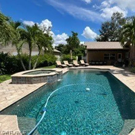 Image 2 - 1349 Bradford Road, Fort Myers, FL 33901, USA - House for sale