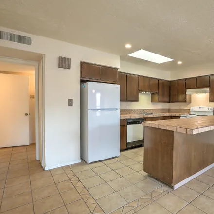 Image 9 - 10139 Madeline Drive Northwest, Albuquerque, NM 87114, USA - Duplex for sale