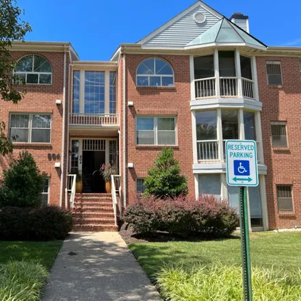 Buy this 3 bed condo on 806 Amber Tree Court in Gaithersburg, MD 20878