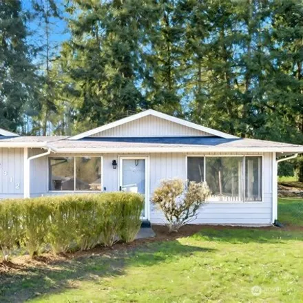 Rent this 3 bed house on 4312 South 325th Street in Federal Way, WA 98001