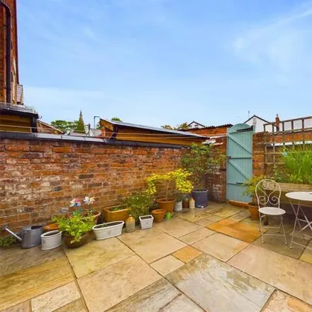 Image 3 - Sumpter Pathway, Chester, CH2 3JF, United Kingdom - Townhouse for sale