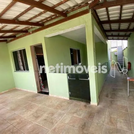 Buy this studio house on Rua Petrópolis in Imbiruçu, Betim - MG