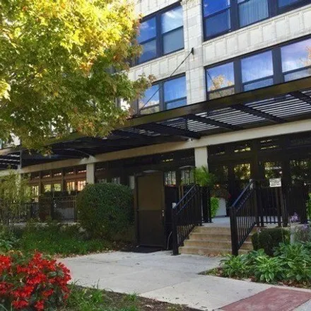 Rent this 2 bed condo on 1111-1151 West 15th Street in Chicago, IL 60608