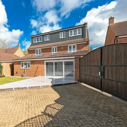 Buy this 6 bed house on Bereville Court in Monkston, MK10 9JP