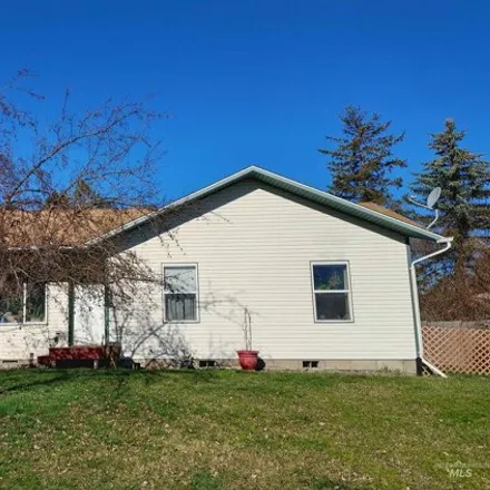 Buy this 3 bed house on Victory Drive in Latah County, ID