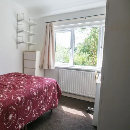 Image 5 - Poole Crescent, Metchley, B17 0PB, United Kingdom - Townhouse for rent