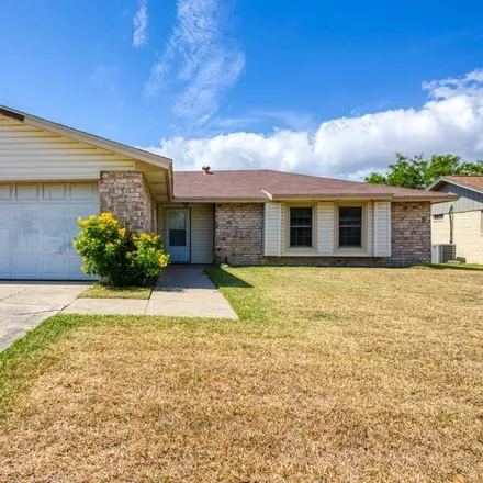Buy this 3 bed house on 909 Summit in Nueces Bay Colonia, Portland