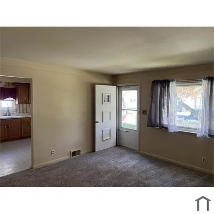 Image 1 - Zee's Income Tax, 3890 West Jefferson Avenue, Ecorse, Wayne County, MI 48229, USA - Apartment for rent