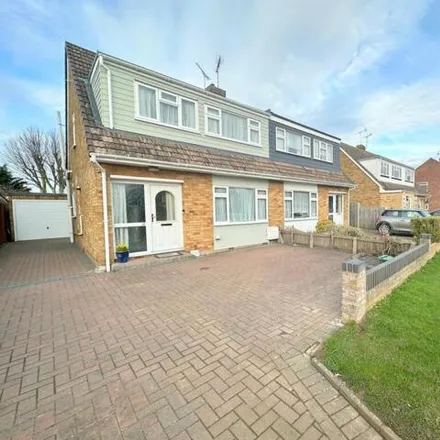 Buy this 3 bed duplex on Gilmore Way in Sandon, CM2 7AN