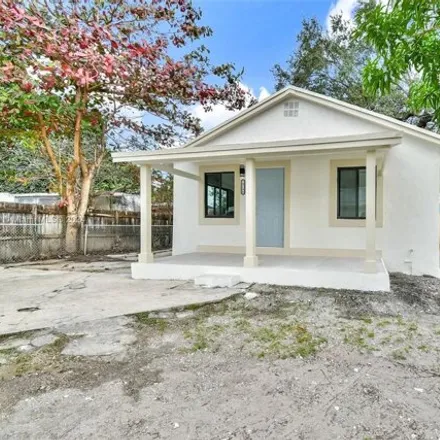 Image 1 - 2919 Northwest 92nd Street, Miami-Dade County, FL 33147, USA - House for sale