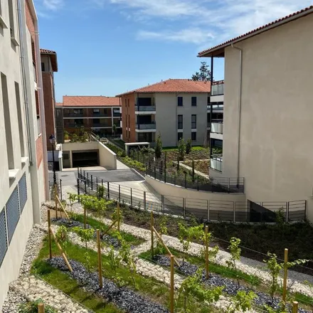 Rent this 2 bed apartment on 29 Avenue de Toulouse in 31320 Castanet-Tolosan, France